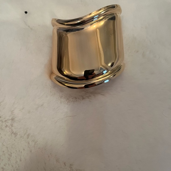 GOLD cuff - Picture 2 of 3